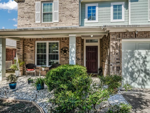 1612 Bush Coat Ln