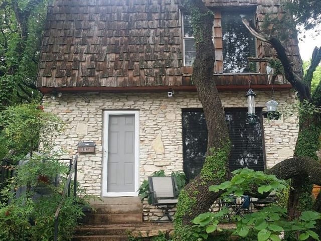1612 East Side DR Unit #A