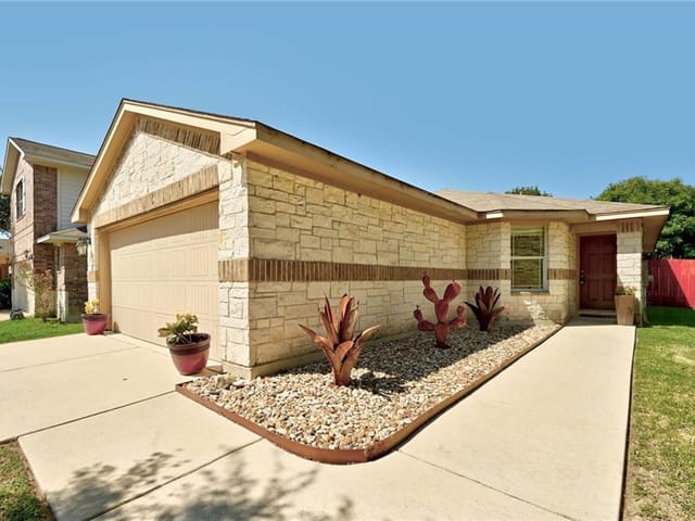 1612 Pavelich Pass