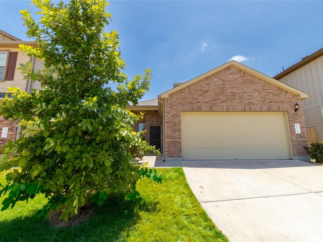 16121 Mcaloon WAY