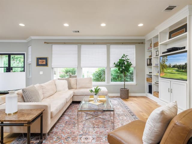 1614 Sundown Dr