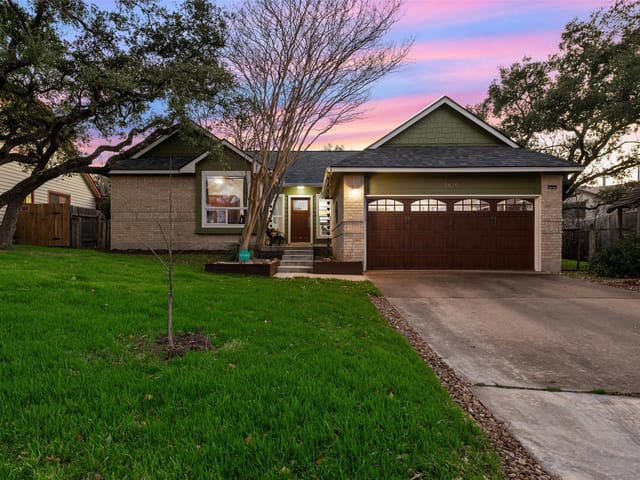 1615 Garnaas Dr