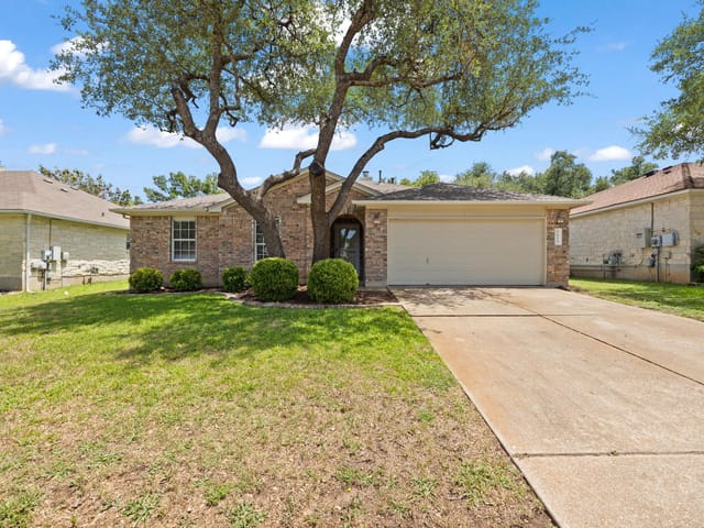 1618 Abbey LN