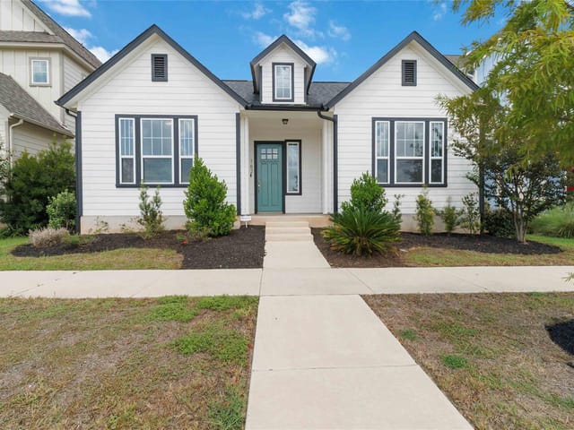 162 Adelton BLVD