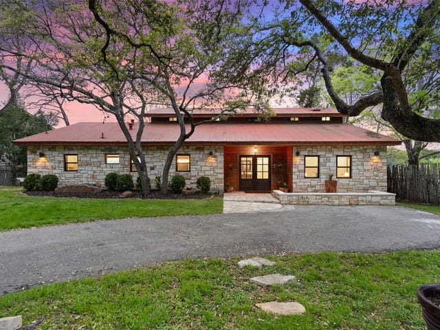 16208 Spring Branch Trl