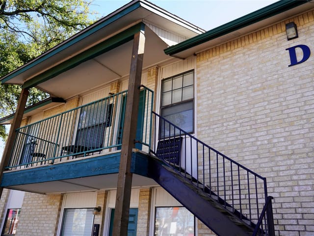 1624 Aquarena Springs Dr Unit #D 132