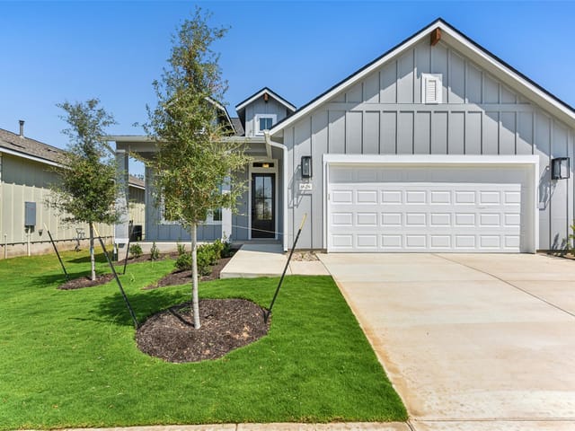 1628 Dancing Oak Ln