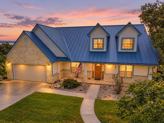 163 Riedel LN