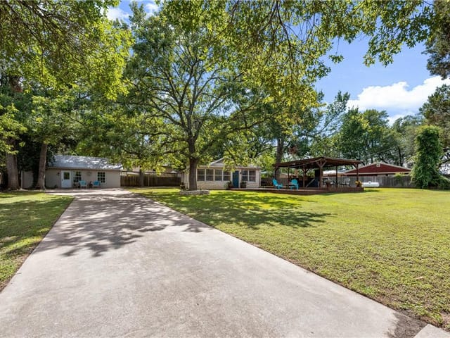 16301 E Lakeshore DR