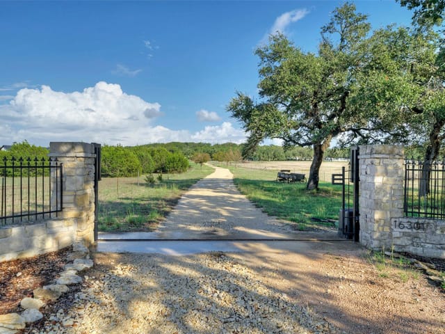 16301 Sawyer Ranch Rd