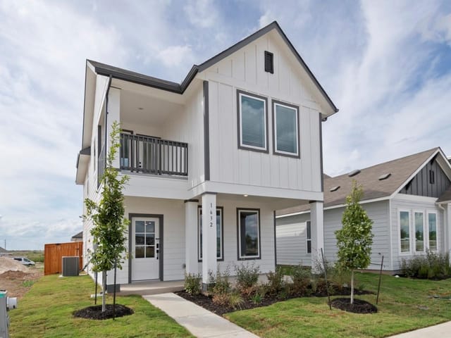1632 Esplanade Pkwy