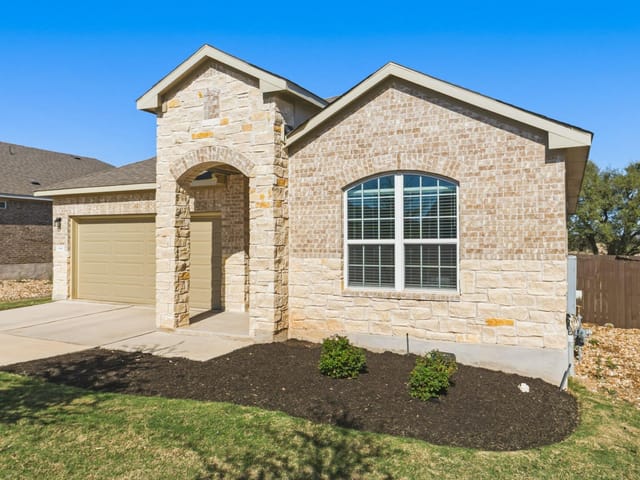 1640 Flying Horseshoe Bnd