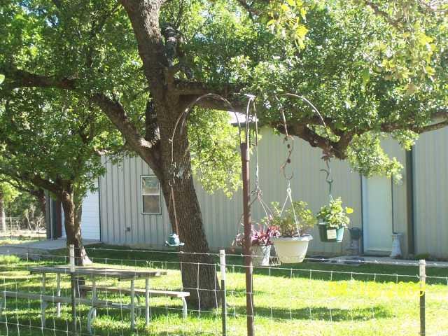 1646 Lincoln Smith RD