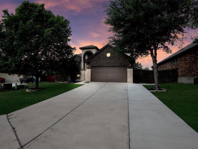1648 Sun Ledge Way