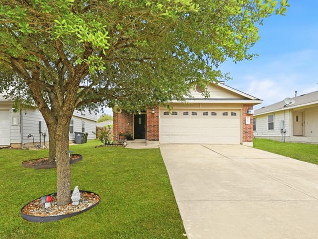165 Opal Lake DR