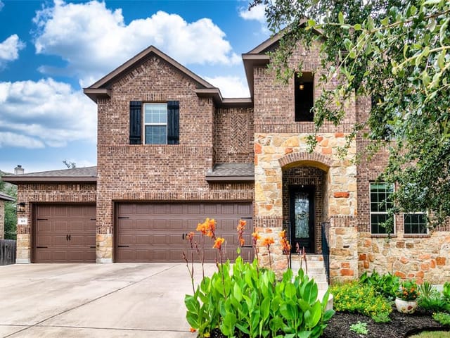 165 Rock Cliff Ct