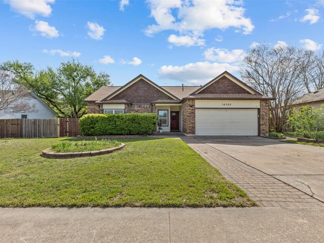 16503 Edgemere Dr