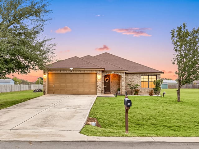 166 Kristen DR