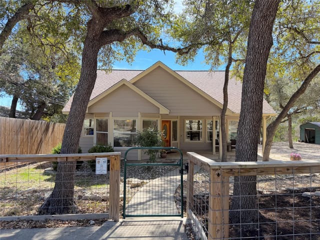 1660 Westview Court Dr
