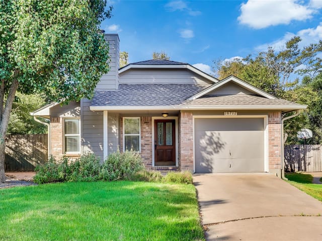 16712 VILLAGE OAK LOOP