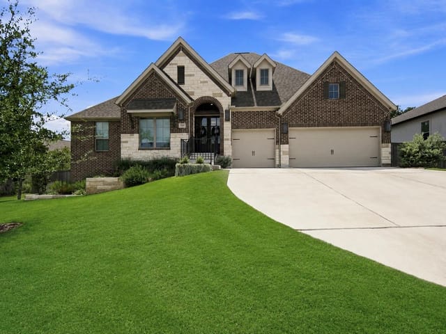 168 Gaston DR