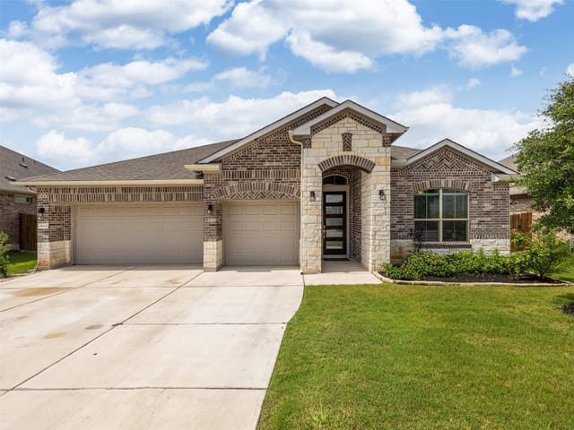 16805 Casa Anna DR