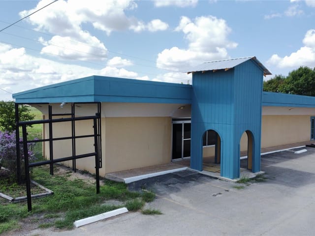 16870 N State Highway 123