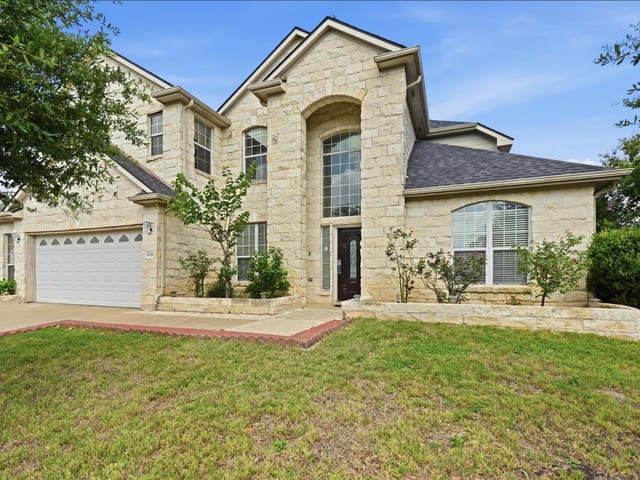 1689 Amberwood LOOP