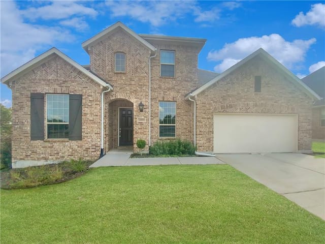 1689 Cool Spring Way