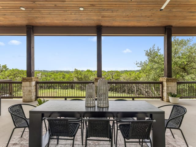 169 Longwood DR