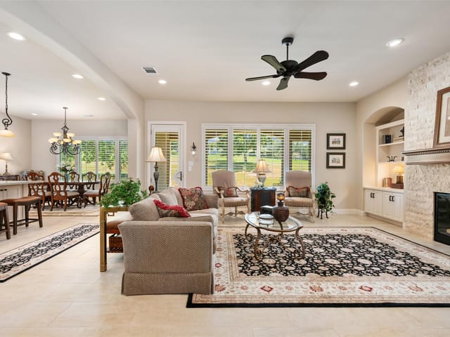 17 Borello Dr Unit #17
