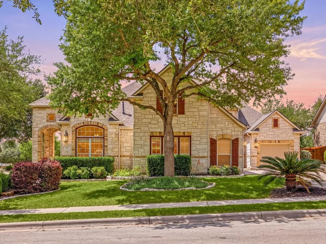 170 Eaton Ln