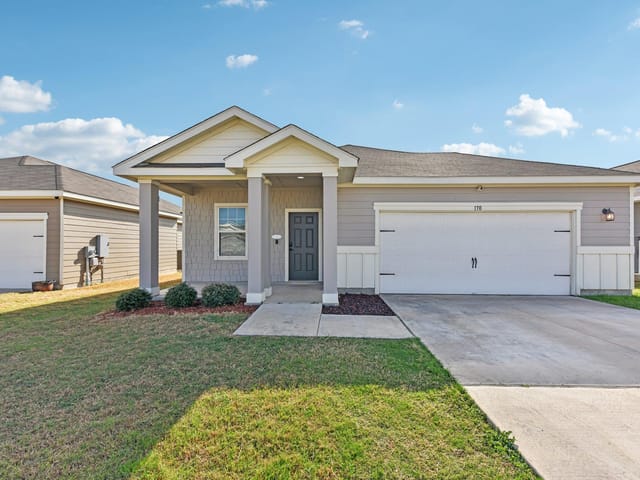170 Satsuma Ln