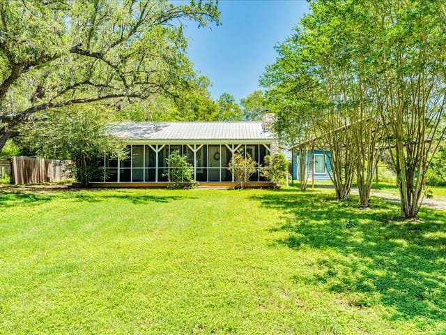 170 Whitetail LN