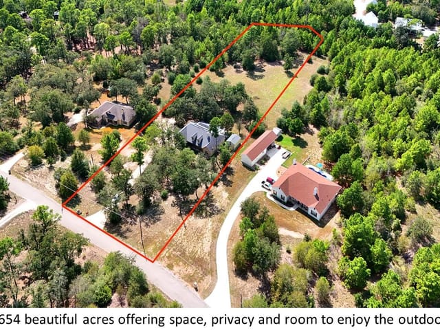 170 Woodland CT