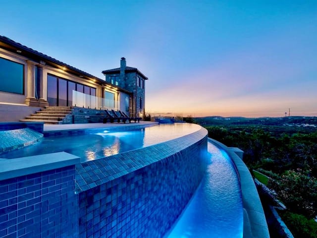 1700 Barton Creek Blvd