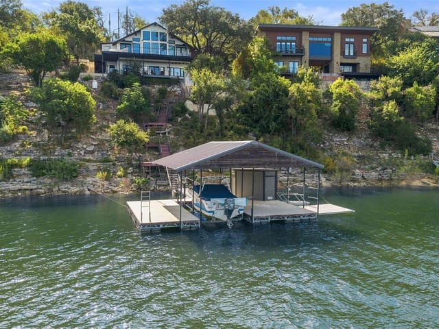 View 1700 Buffalo Gap RD 1700 Buffalo Gap RD - property photo 1 - Luxury home in Austin, TX