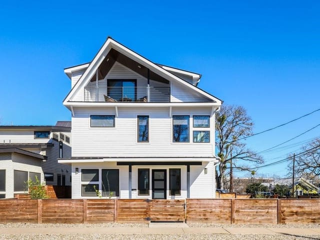 1700 E 13th St Unit #1