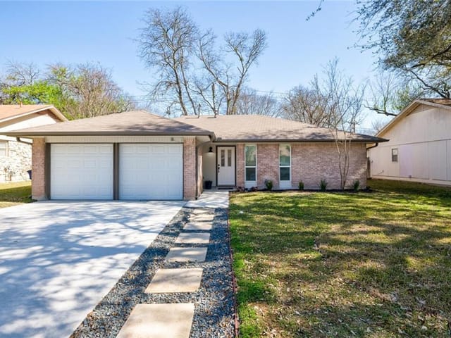 1700 Pine Knoll Dr
