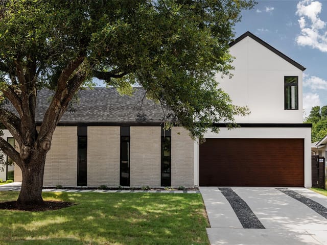 1701 Barbara St