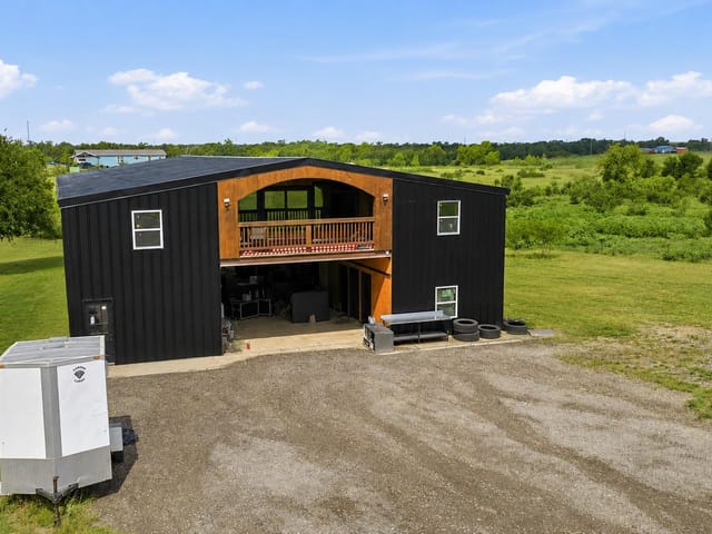 1701 County Road 466