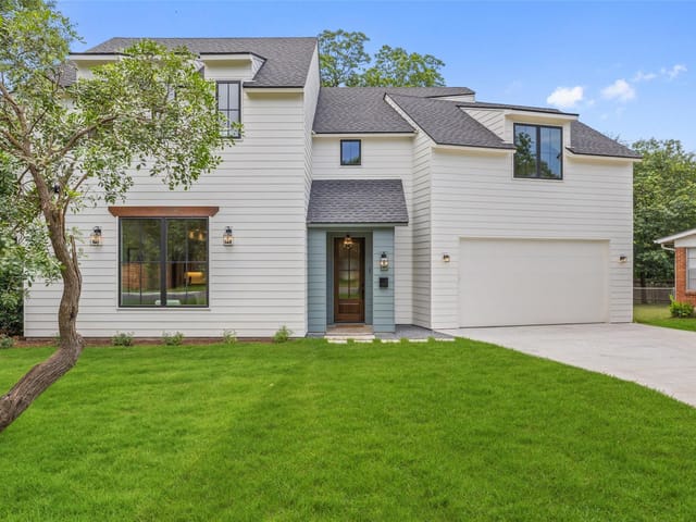 1701 Forest Hill Dr