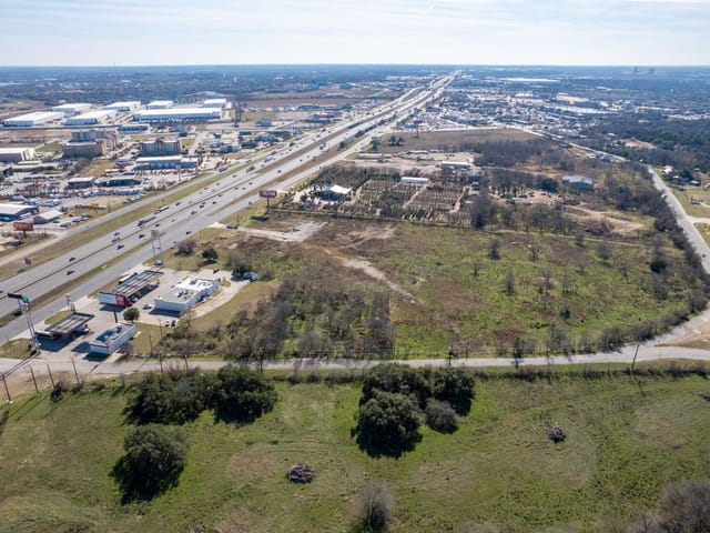 1701 Manchaca Springs RD