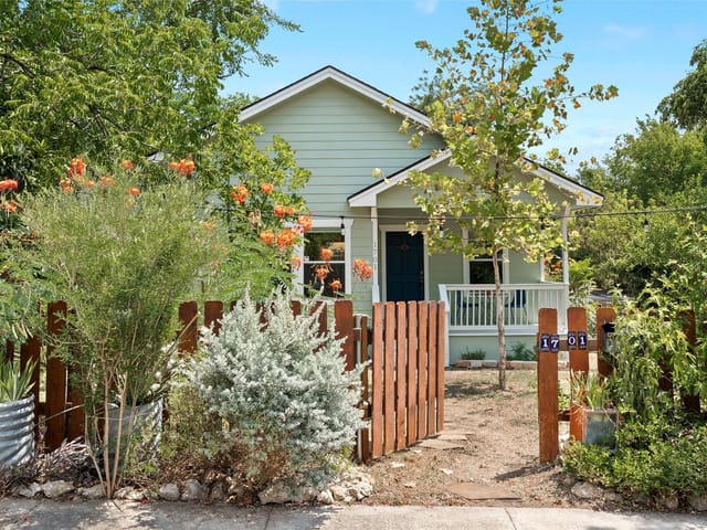 1701 Maple Ave Unit #1