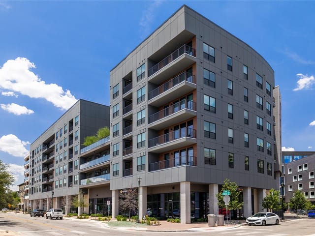 1701 Simond Ave Unit #312