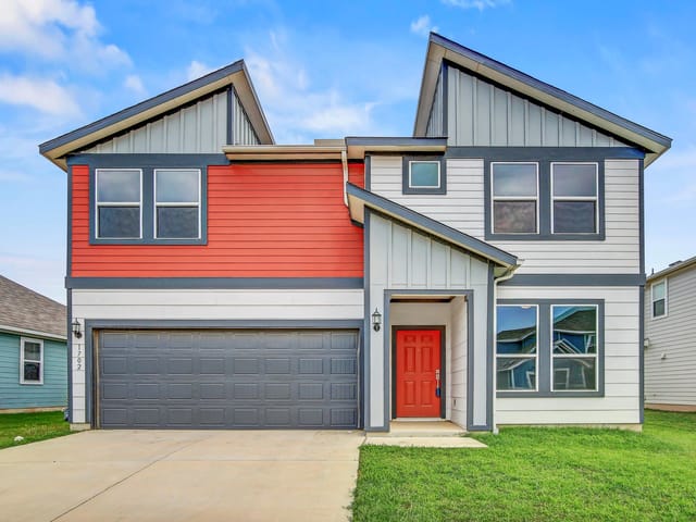 1702 Jacey Way