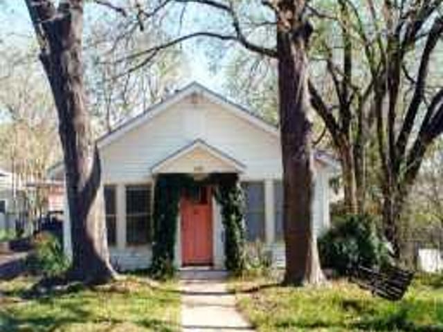 1702 MARGARET St