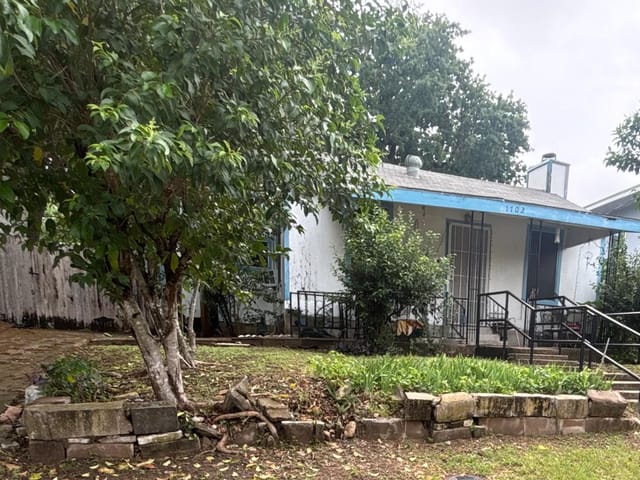 View 1702 Perez ST 1702 Perez ST, photo 1 of 6, Austin, TX