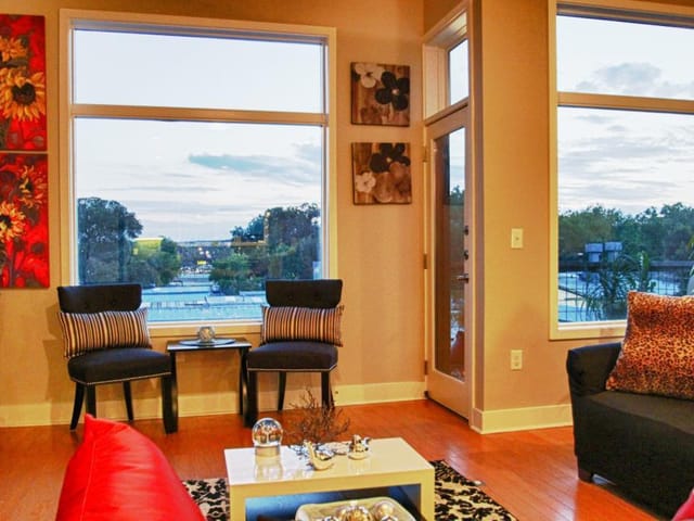 1702 S Lamar BLVD Unit #20