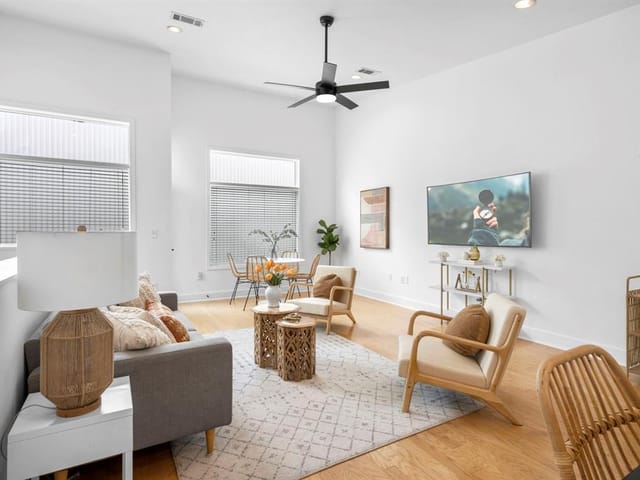 1702 S Lamar Blvd Unit #21
